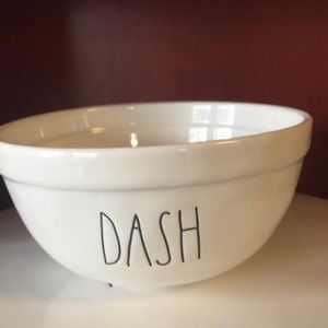 Rae Dunn Dash mixing bowl